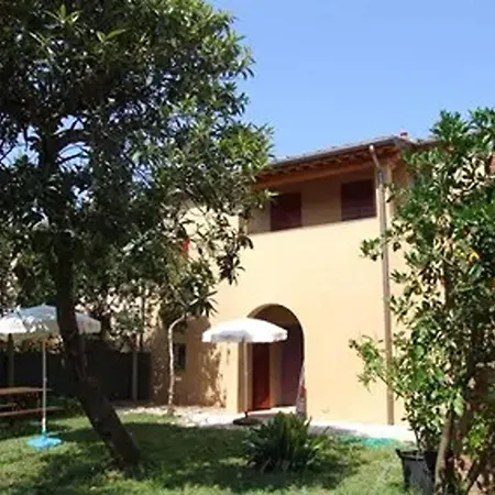 La Gatta E L'olivo Farm stay Donoratico